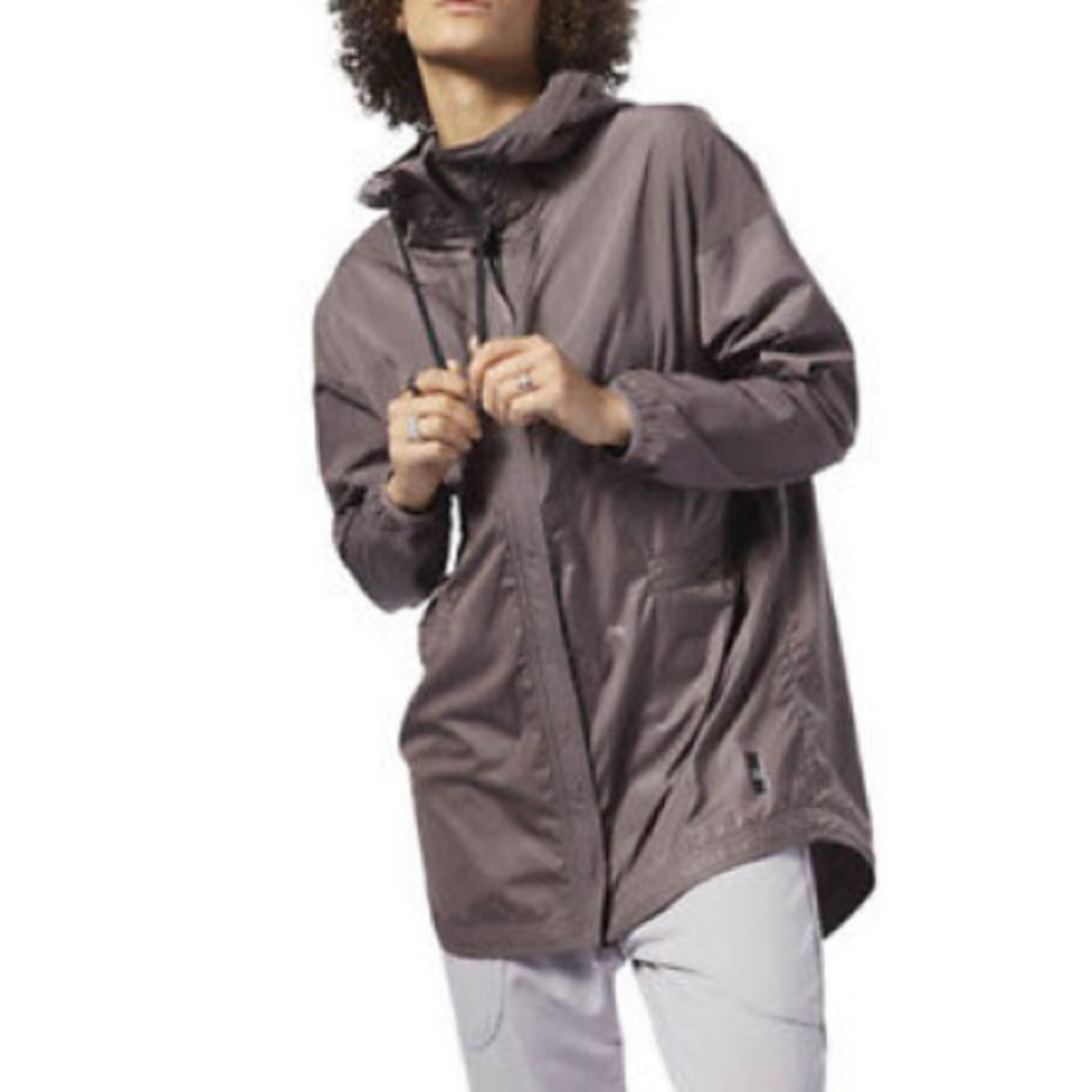 Reebok Sports Jacket. NWT & Never Worn Size L.